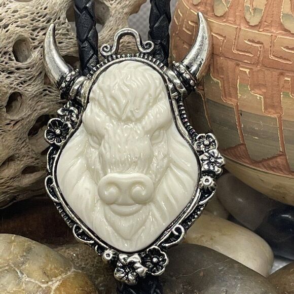 BUFFALO Turquoise Leather Bolo Tie Necklace Unique Western Southwest Father dad